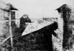 Point de vue du Gras; Joseph Nicéphore Niépce; héliographie; 1826 oder 1827